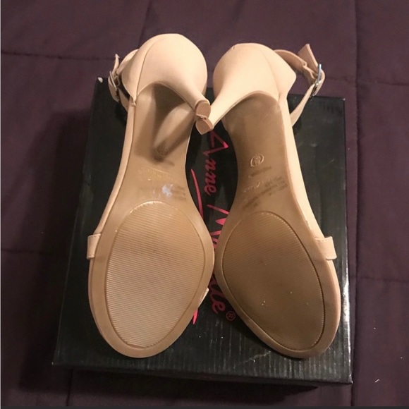Nude Heels - Picture 4 of 5
